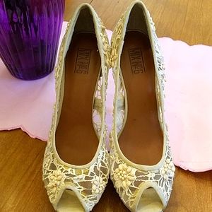 Mix No. 6 Beige Allure lace heels